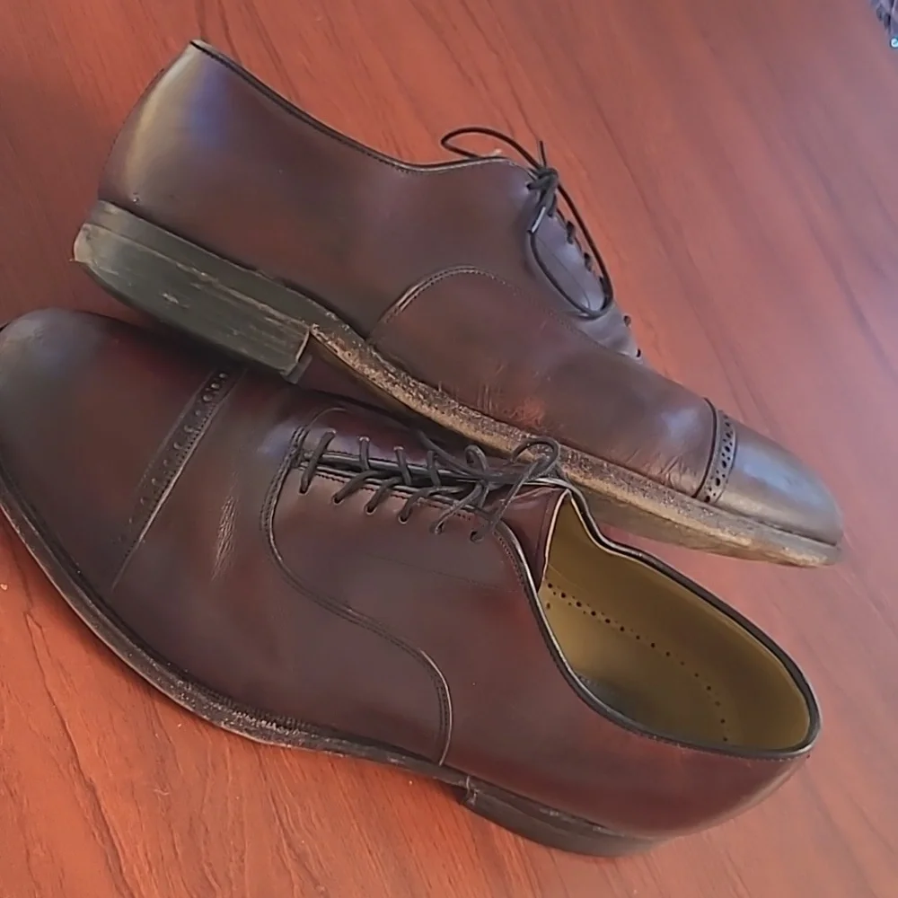 J & M Johnston & Murphy Mens size 10 Brown leather oxford dress shoes